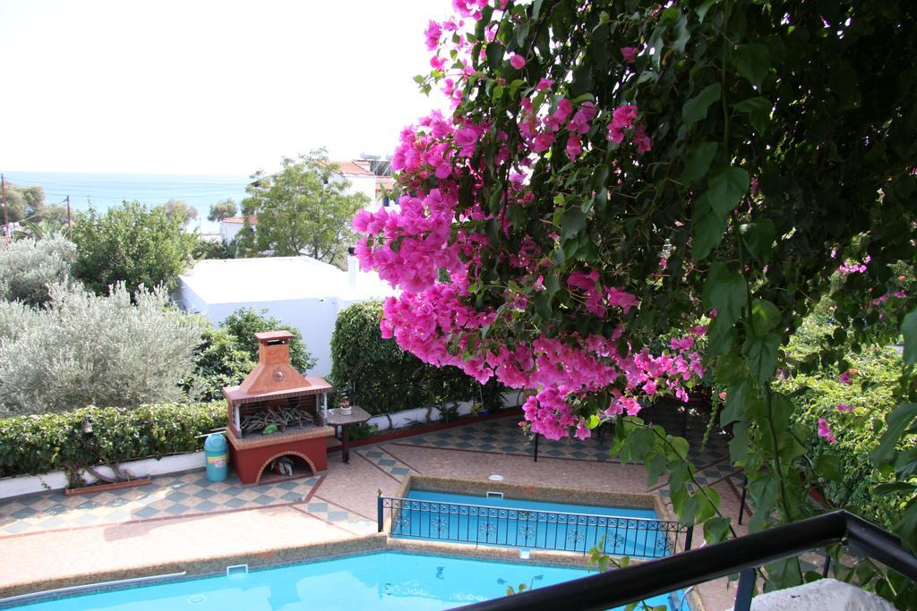 Hotel Mary Marathokampos Bagian luar foto