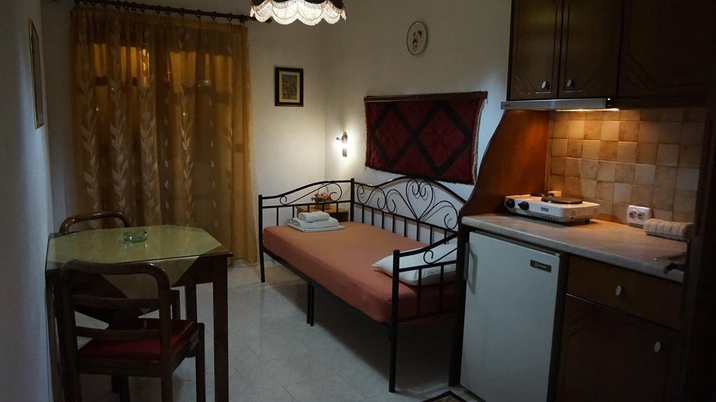 Hotel Mary Marathokampos Bagian luar foto